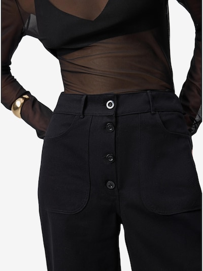 Touche Prive Pantalon en noir, Vue avec produit