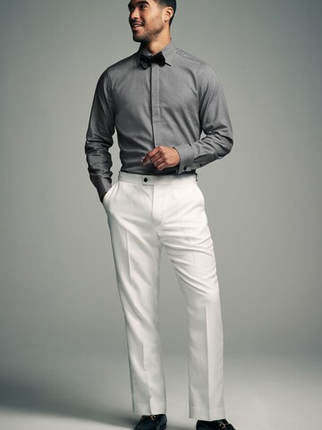 Coupe regular Chemise business Next en gris