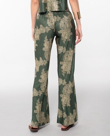 THE-ARE Loose fit Trousers in Green