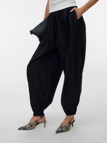 VERO MODA Vat Harembroek 'VMHEATHER' in Zwart: voorkant