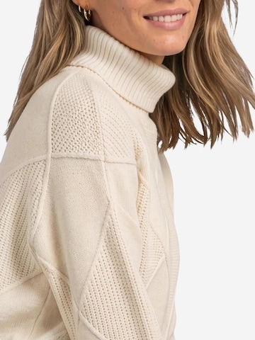 Pullover 'LTD QR_cosy structure 303972' di STREET ONE in beige