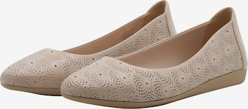 Usha Ballet Flats in Pink