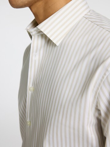 Slim fit Camicia di SELECTED HOMME in beige