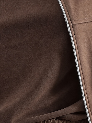 Lady Bersan Leisure suit in Brown