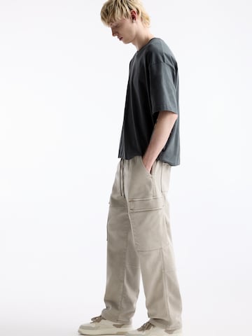 Pull&Bear Ohlapna forma Kargo hlače | siva barva