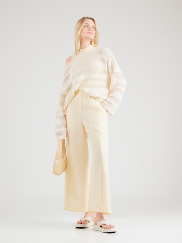 Wide Leg Pantalon à pince 'Zuri' ABOUT YOU en jaune
