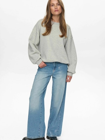 Sweat-shirt 'Nubissa' NÜMPH en gris