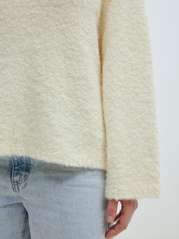 Pullover 'Quence' di EDITED in beige
