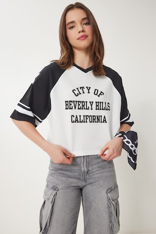 Happiness İstanbul T-Shirt in Schwarz: Vorderseite