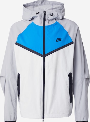 Nike Sportswear Välikausitakki värissä harmaa: etupuoli