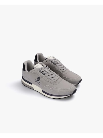 Scalpers Ниски маратонки ' ' в сиво