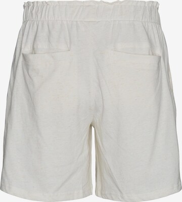 MAMALICIOUS Regular Shorts 'YOA' in Beige