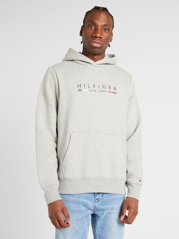 TOMMY HILFIGER Sweatshirt 'NEW YORK' i grå: forside