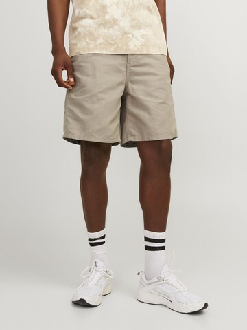 JACK & JONES Loose fit Cargo trousers in Beige: front