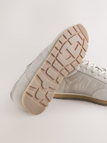 Next Sneaker in Beige