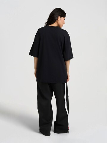 AND1 T-shirt 'On Fire' i svart