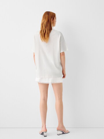 Bershka Koszulka oversize w kolorze beżowy