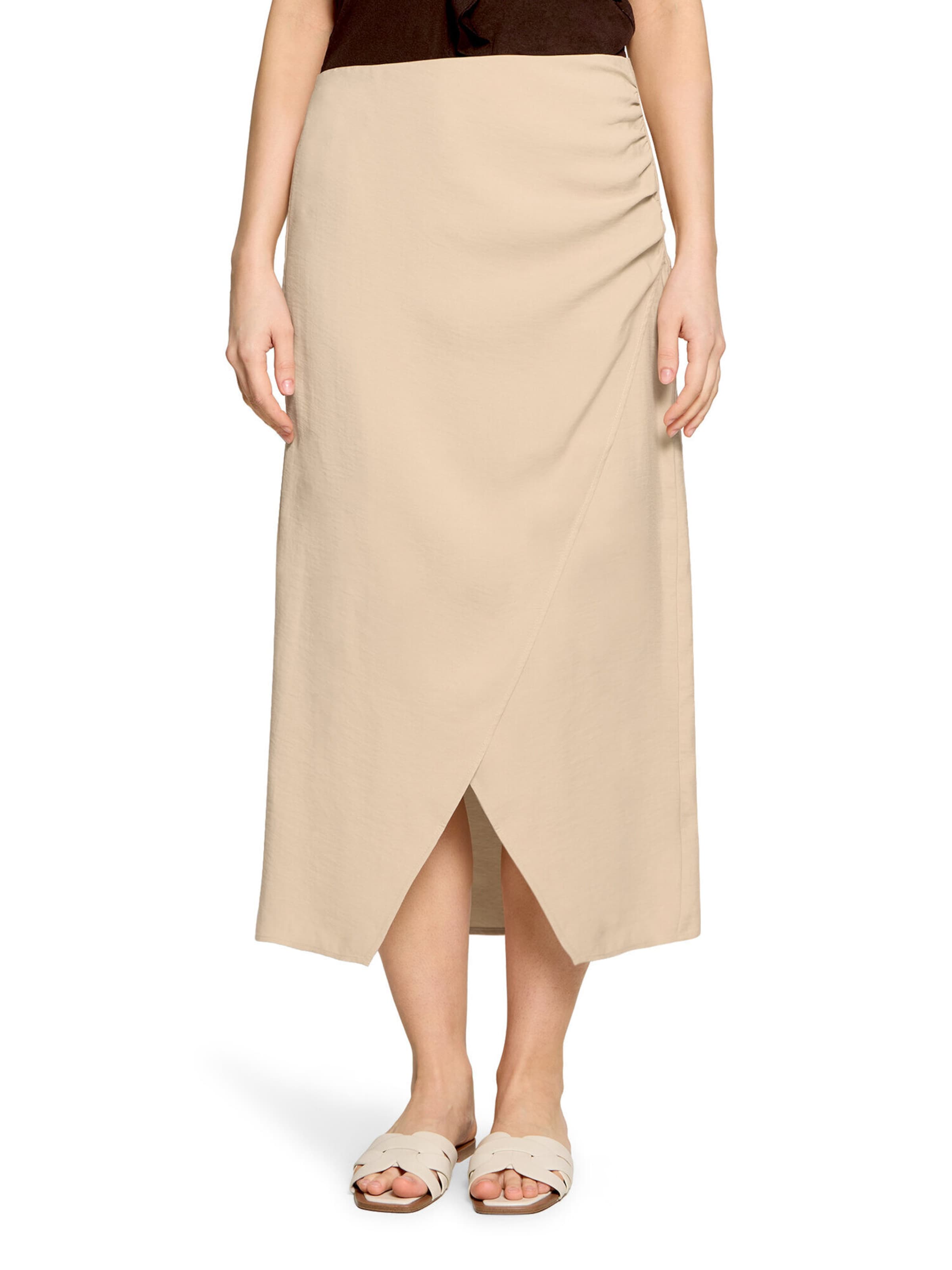 Cartoon Skirt in Beige: front