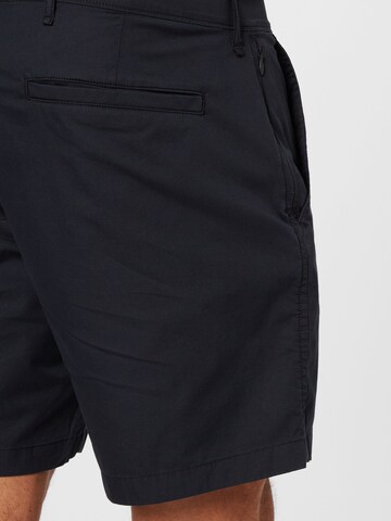 Abercrombie & Fitchregular Chino hlače - crna boja