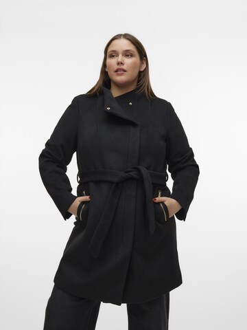 Vero Moda Curve Tussenmantel in Zwart: voorkant