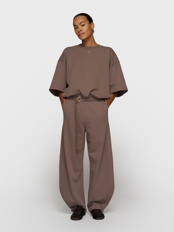 10Days Loose fit Pants in Grey: front