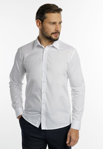 DreiMaster Klassik Regular fit Button Up Shirt in White: front