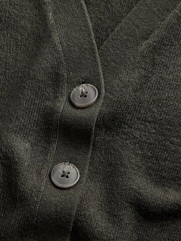 The Set Strickjacke in Grün