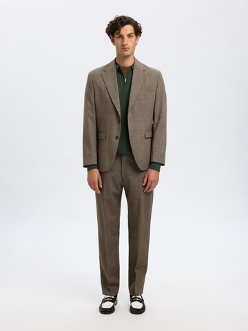 Regular Pantalon à plis SELECTED en marron