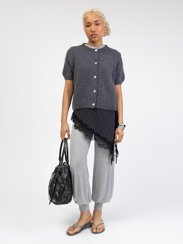 BROKE + SCHÖN Strickjacke 'Kurzarm Strickjacke'‌‌‌‌‌‌‌ in Grau
