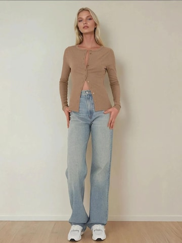 Hiccup Strickjacke in Braun