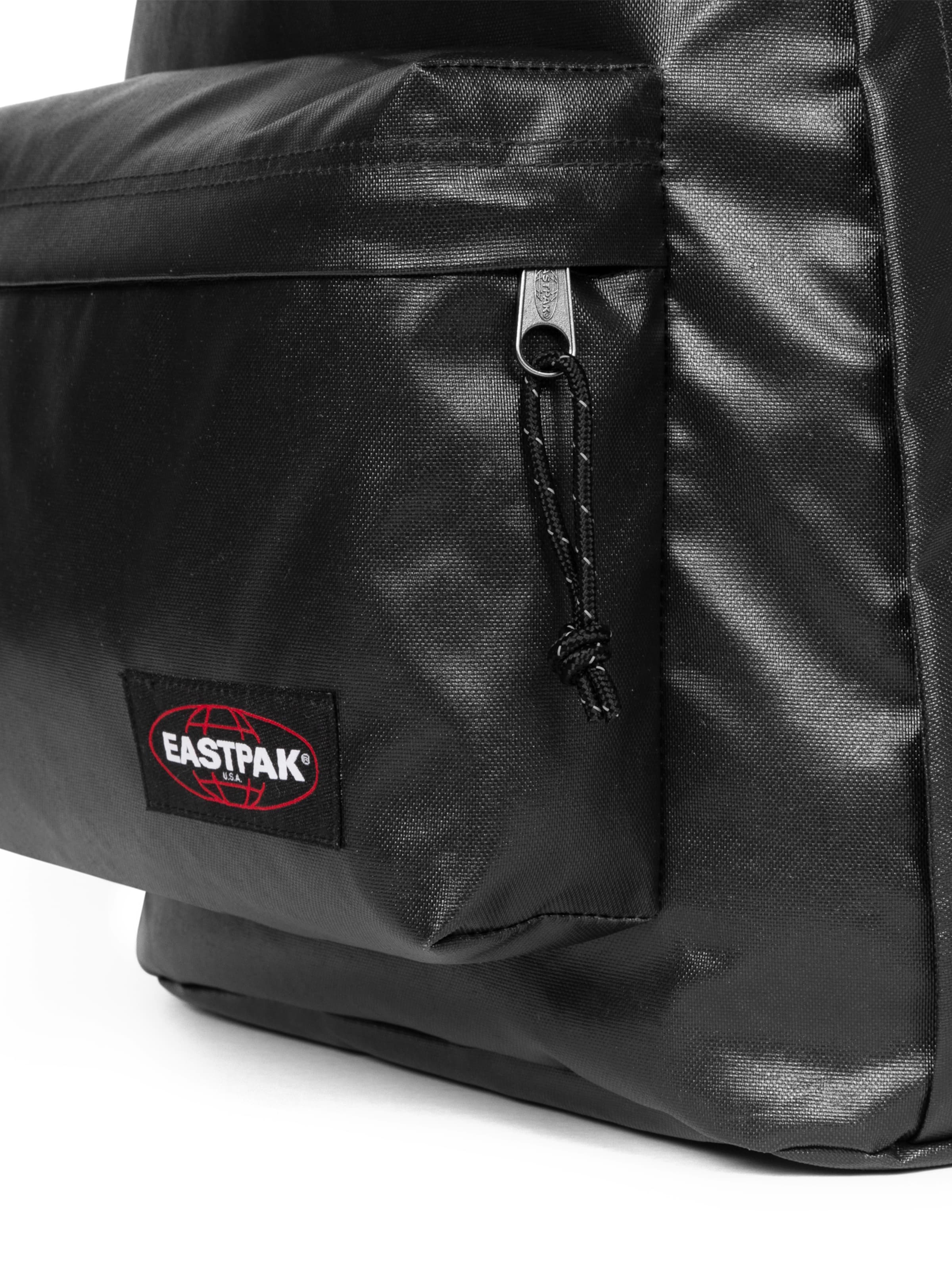 Zaino 'OUT OF OFFICE' di EASTPAK in nero