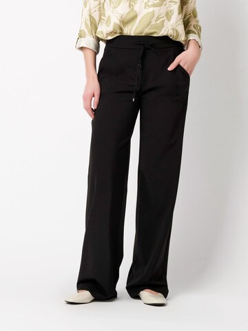 TONI Wide leg Pants in Black: front