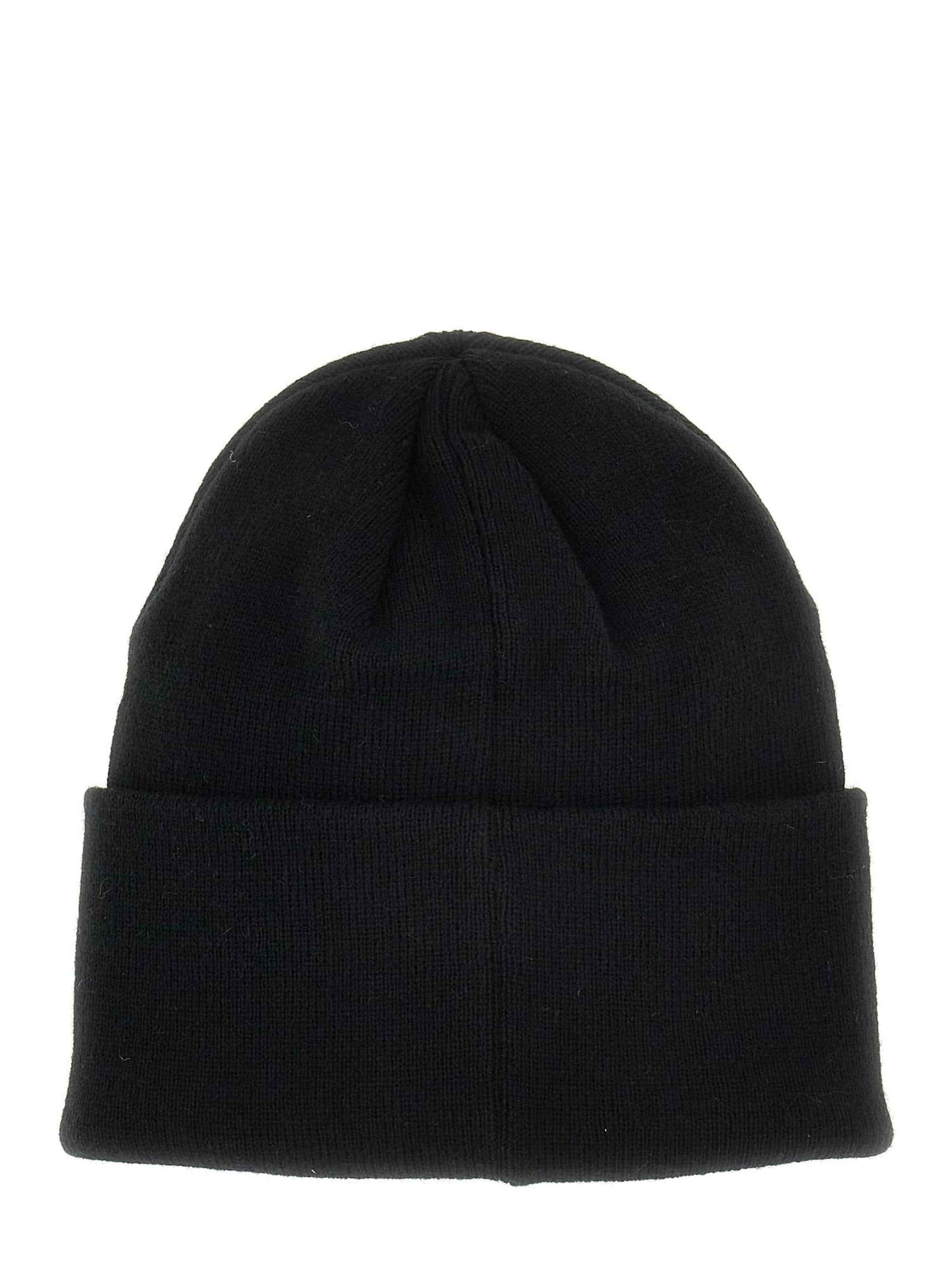 GUESS Mütze in Schwarz: Vorderseite