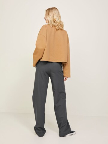 regular Pantaloni con piega frontale di JJXX in grigio