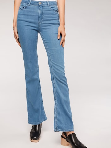 CALZEDONIA Flared Jeans in Blue: front