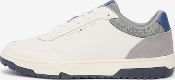 TOMMY HILFIGER Nizke superge 'Basket Core Lite' | bela barva: sprednja stran