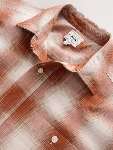 Next Regular fit Риза в оранжево