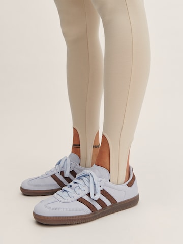 Tatiana Zidekova - Skinny Pantalón en beige