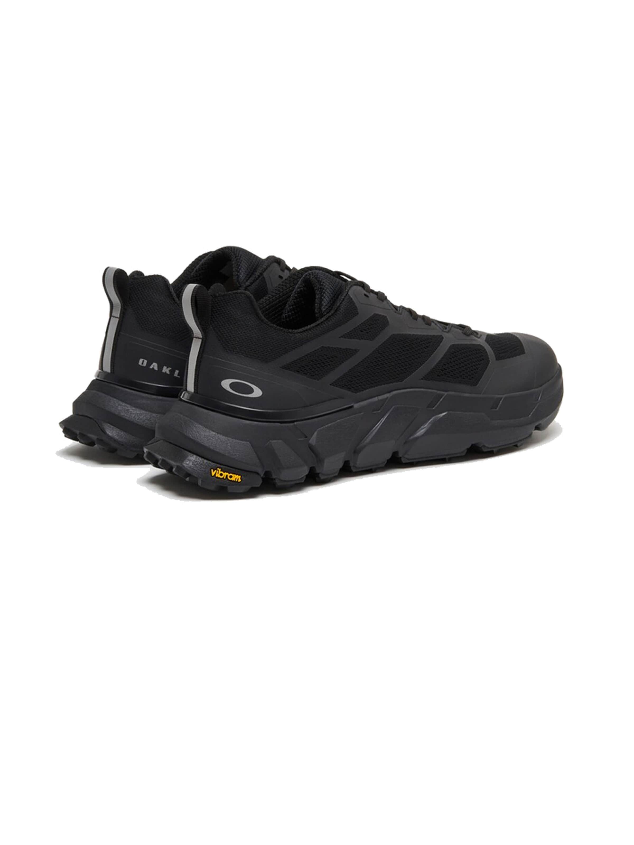 OAKLEY Sneakers 'Light Breath' in Black