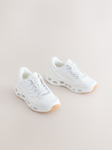 Sneaker di Next in bianco
