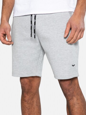 Threadbare Regular Broek in Grijs