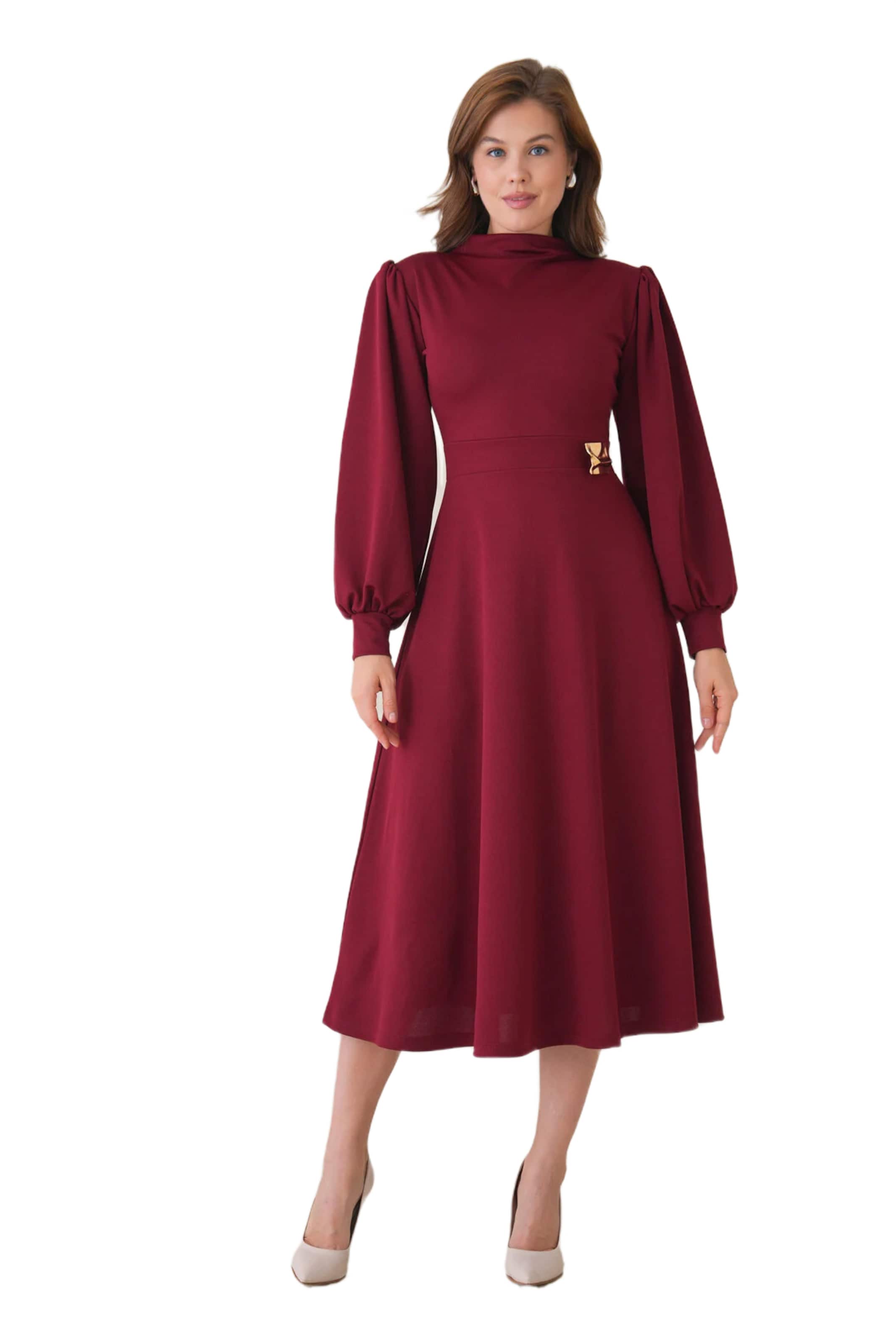 WOMAN VISION Dress in Red: front
