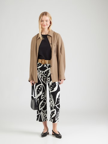 ZABAIONE Loosefit Nadrág 'Az44iza' - fekete