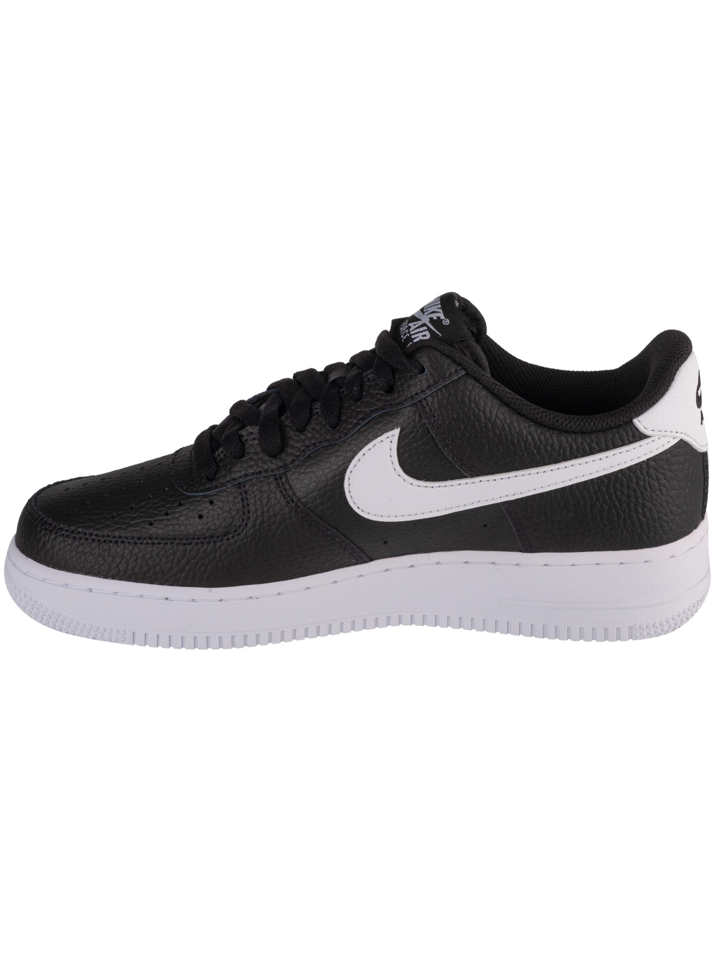 Baskets basses 'Nike Air Force 1 07' NIKE en noir
