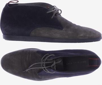 HUGO Red Flats & Loafers in 43 in Grey: front