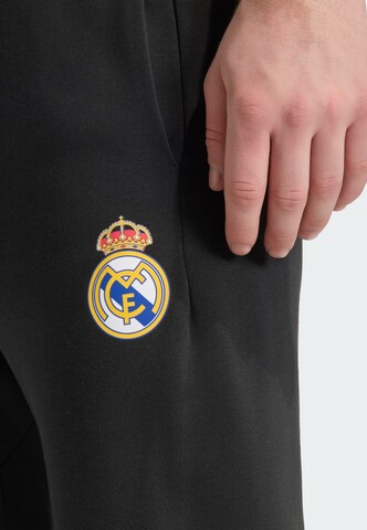 Tapered Pantaloni sportivi 'Real Madrid Avengers' di ADIDAS PERFORMANCE in nero