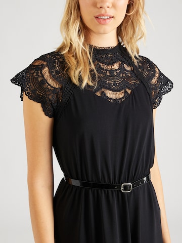 Robe 'Martha' ABOUT YOU en noir