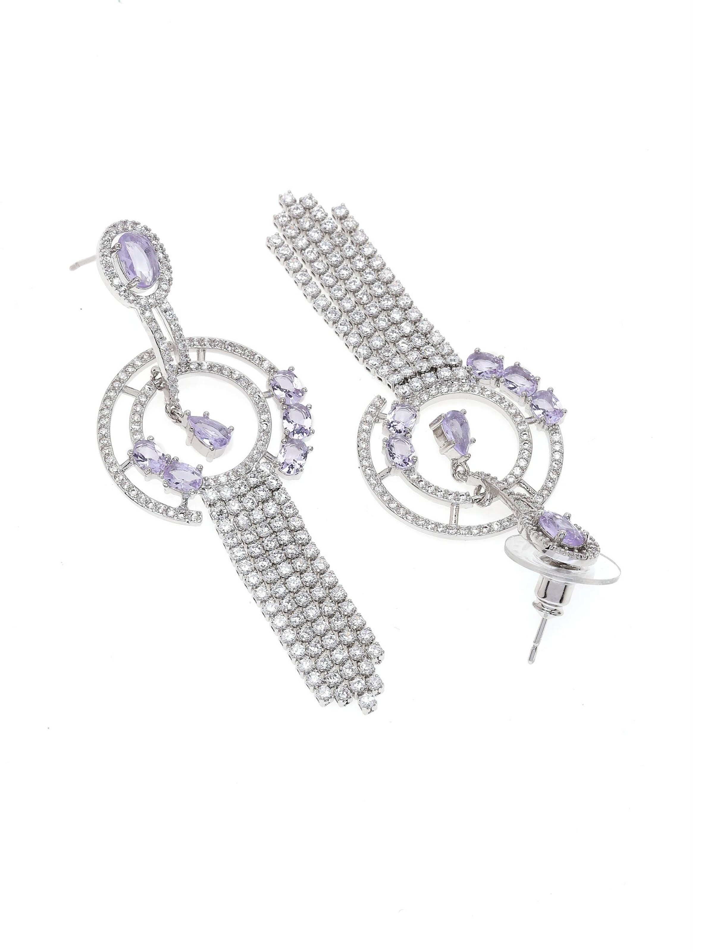 Boucles d'oreilles 'Vesnasa' AVANT-GARDE PARIS en violet