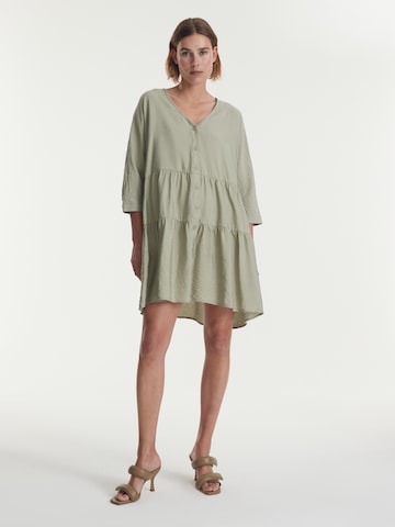 Robe-chemise 'Marisa' EDITED en vert