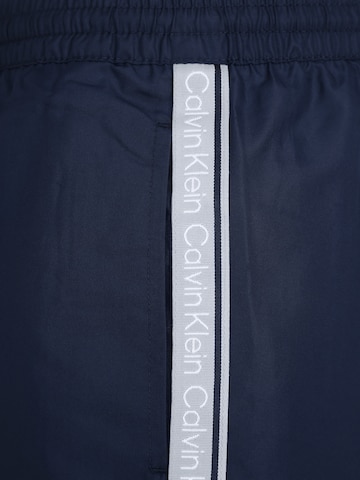 Calvin Klein Swimwear - Bermudas en azul